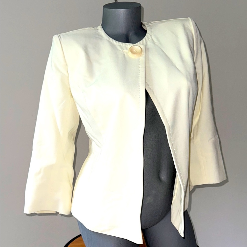 Estée Lauder Elegant Cream Women's Jacket size 4